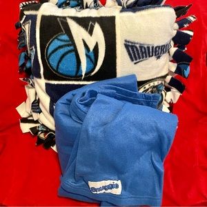NBA Dallas Mavericks Pillow And Snuggie